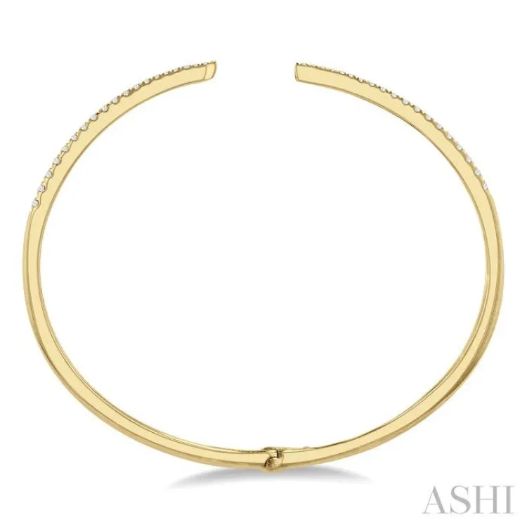 1/2 Ctw Round Cut Diamond Claw Cuff Bangle in 14K Yellow Gold