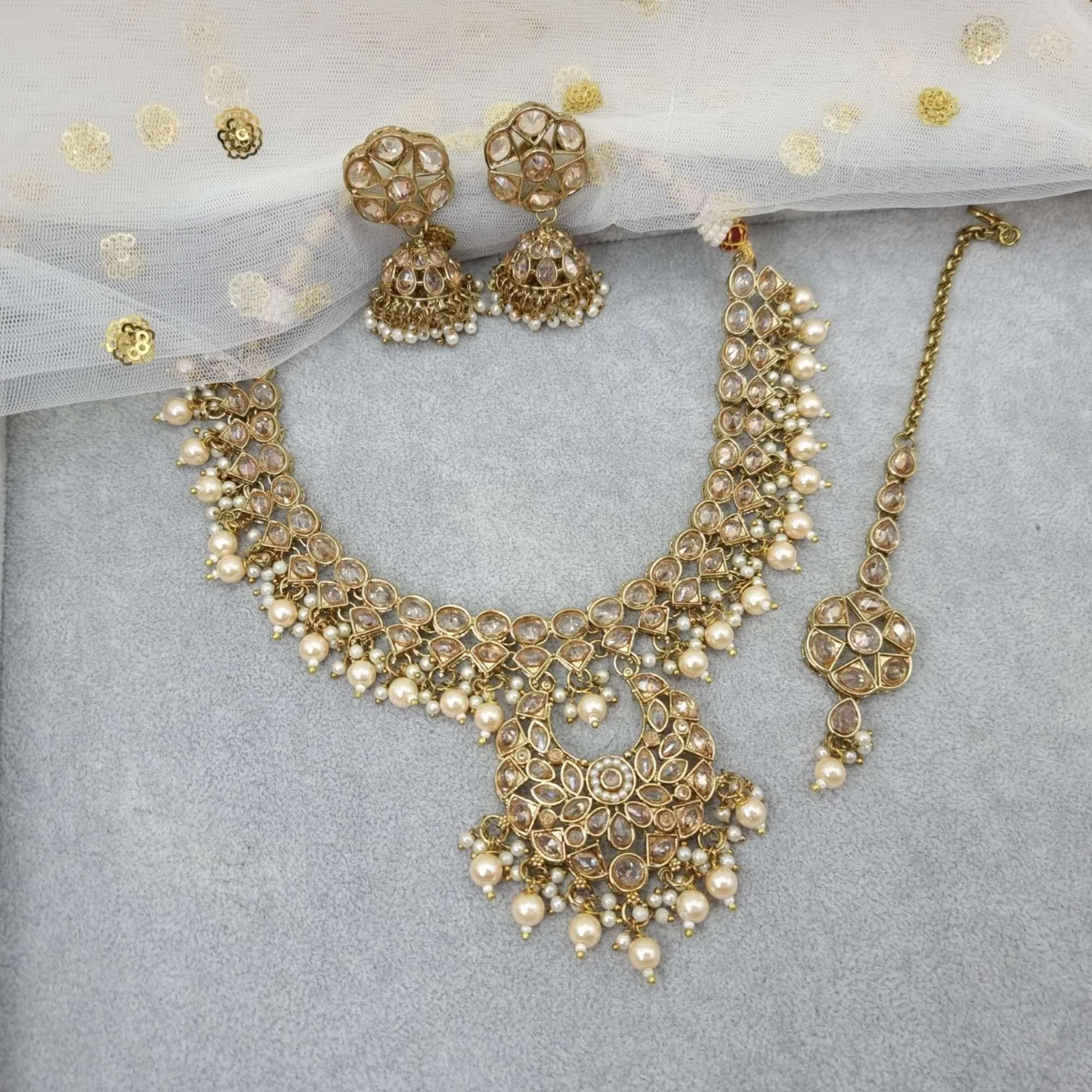 Akila Polki Bridal Choker Set