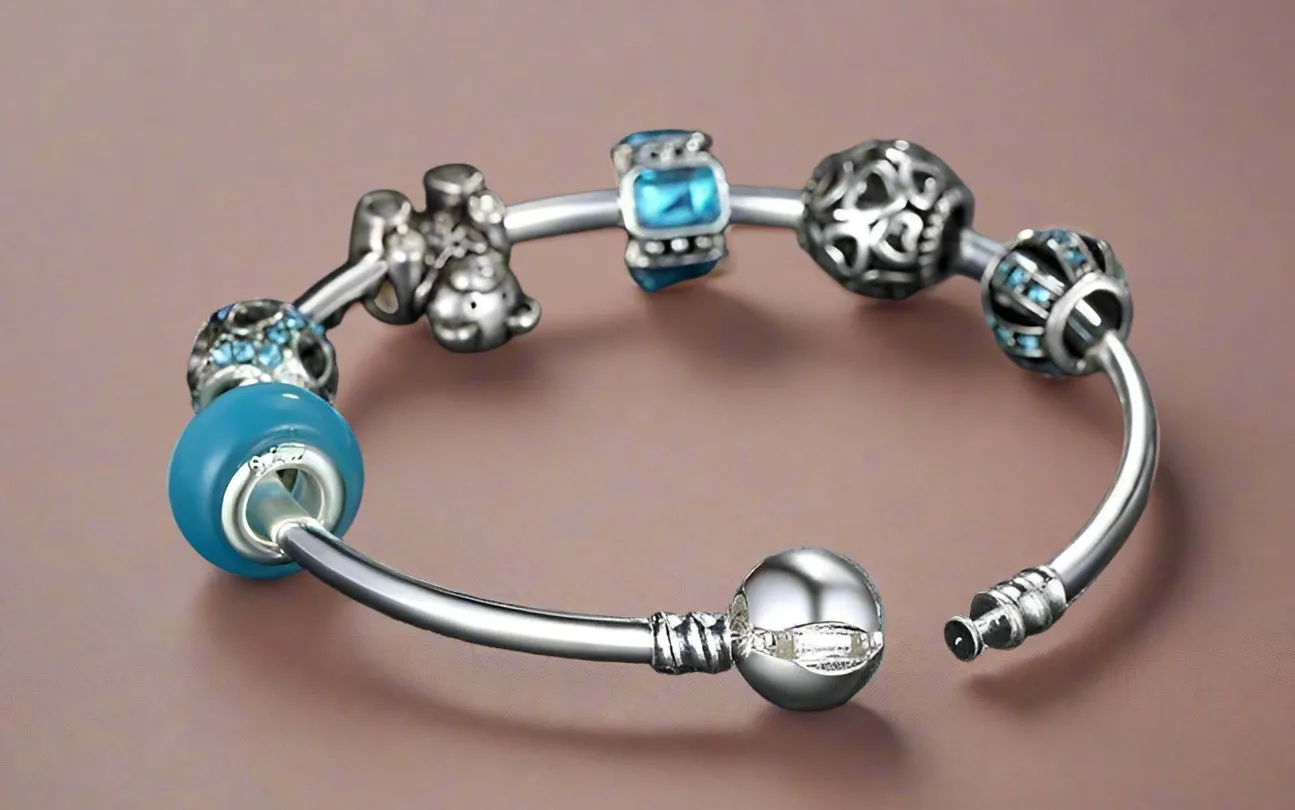 Beary Cute OB Aqua Crystal & Hearts Silver Bangle Bracelet