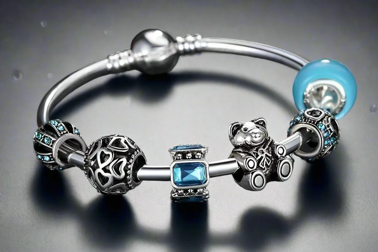 Beary Cute OB Aqua Crystal & Hearts Silver Bangle Bracelet