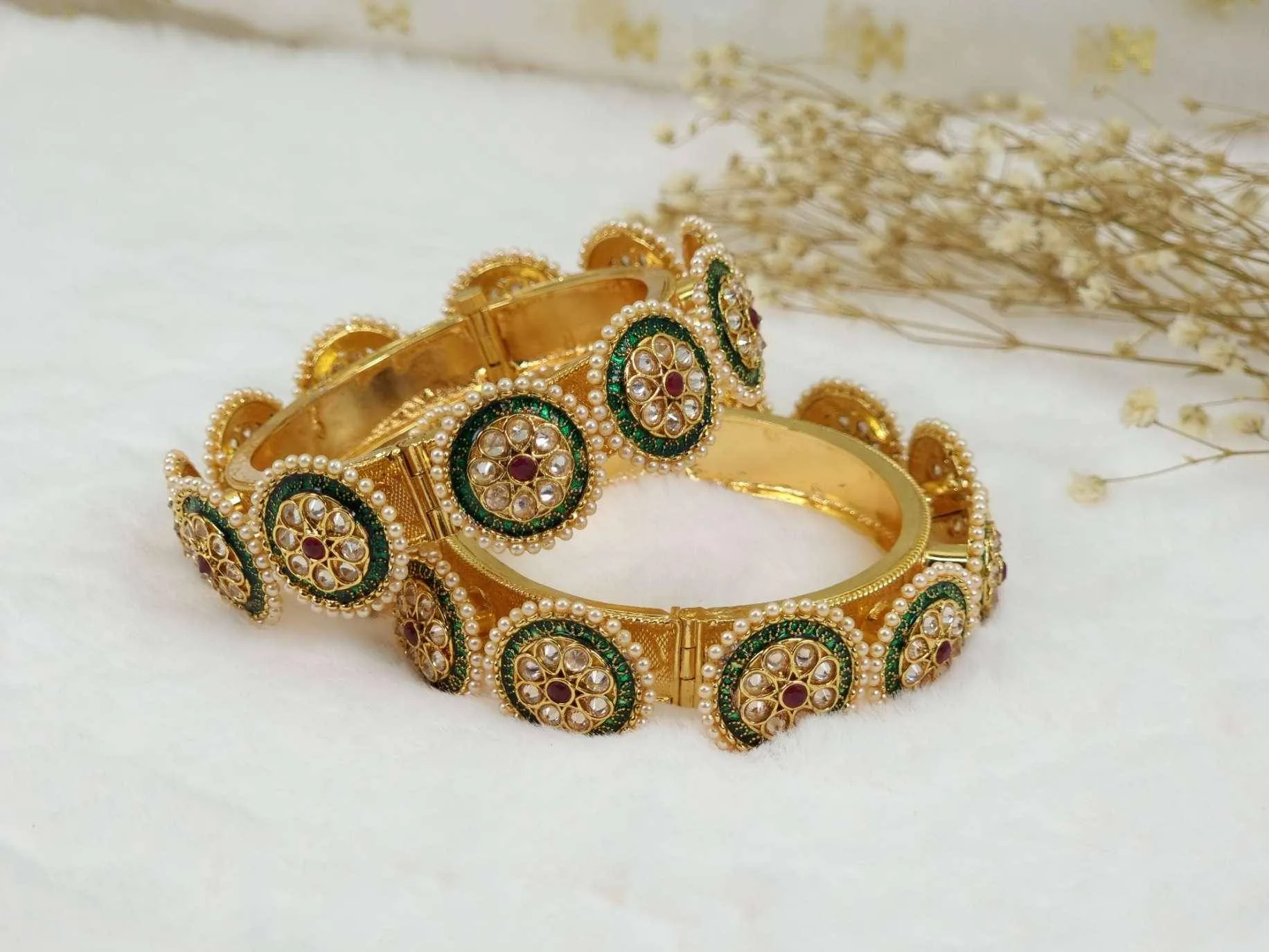 Beautiful Manika Kundan Openable Bangles