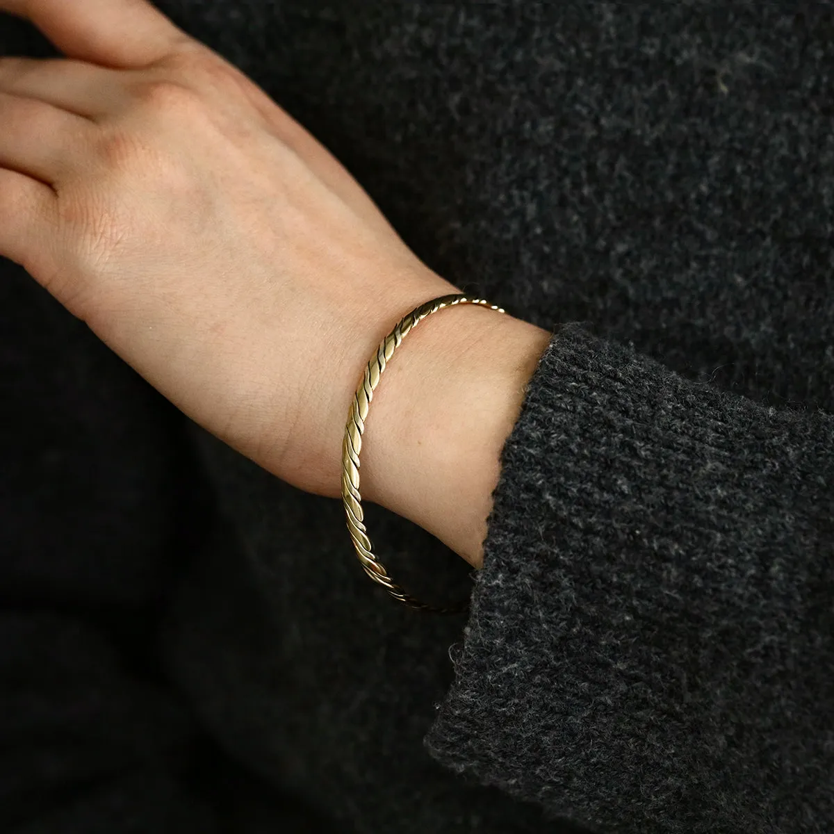 Bi-Metal Twisted Bangle | Pre-Loved | 9K Solid Gold