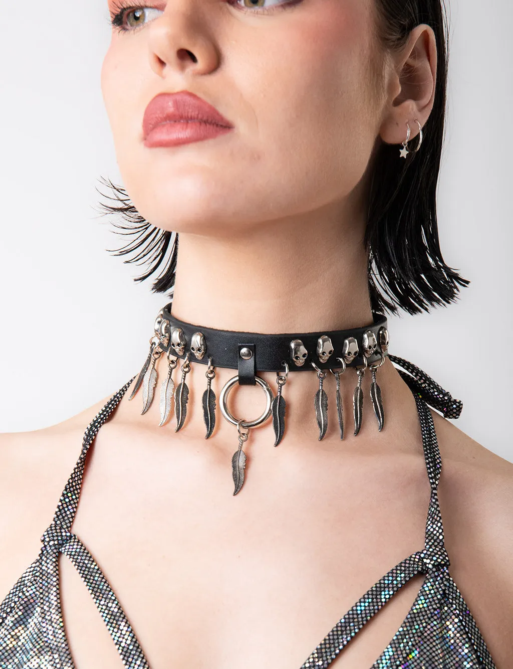 BONES FLOATING CHOKER