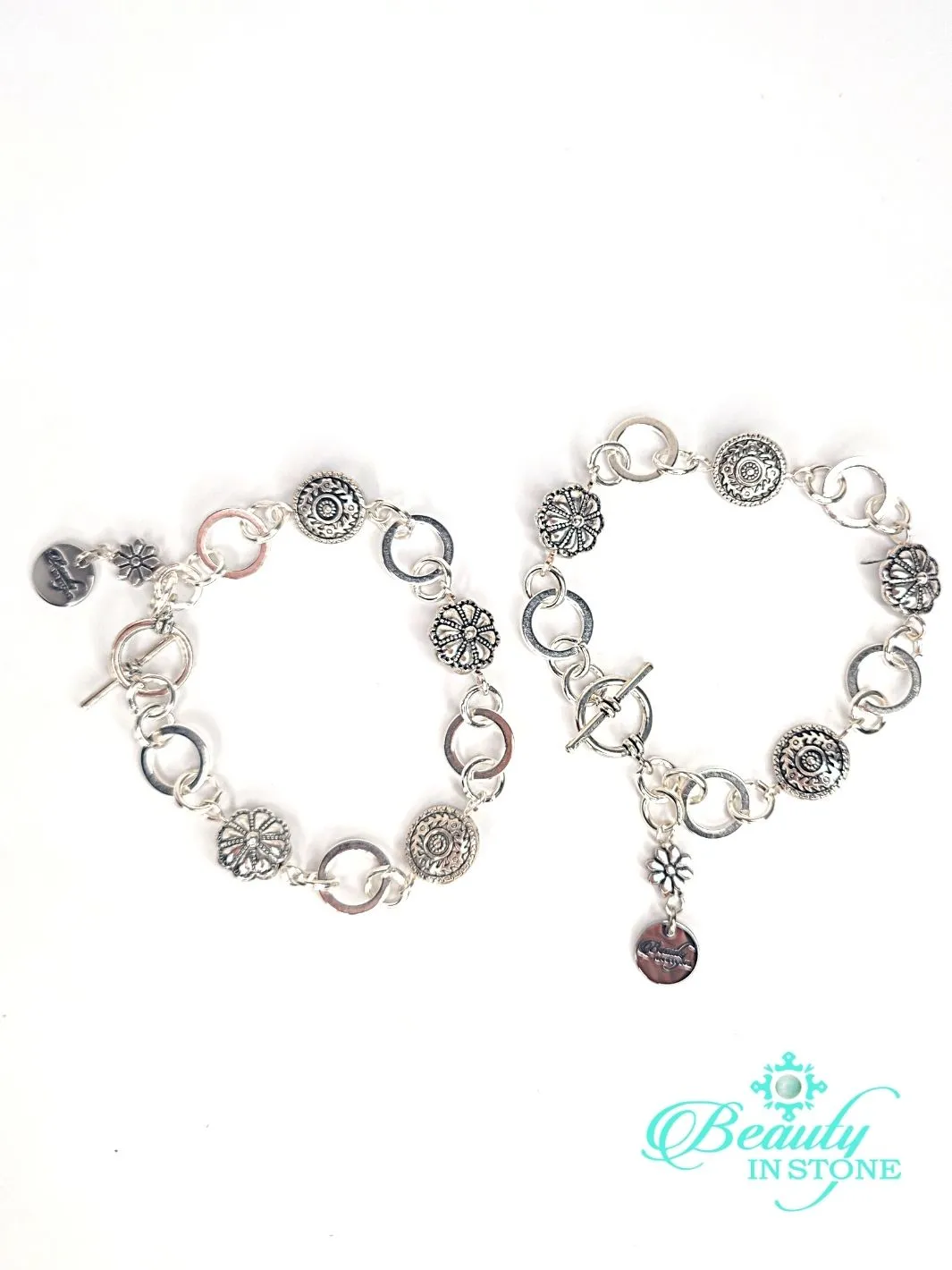 Chain Bracelet With Daisy Flower Link