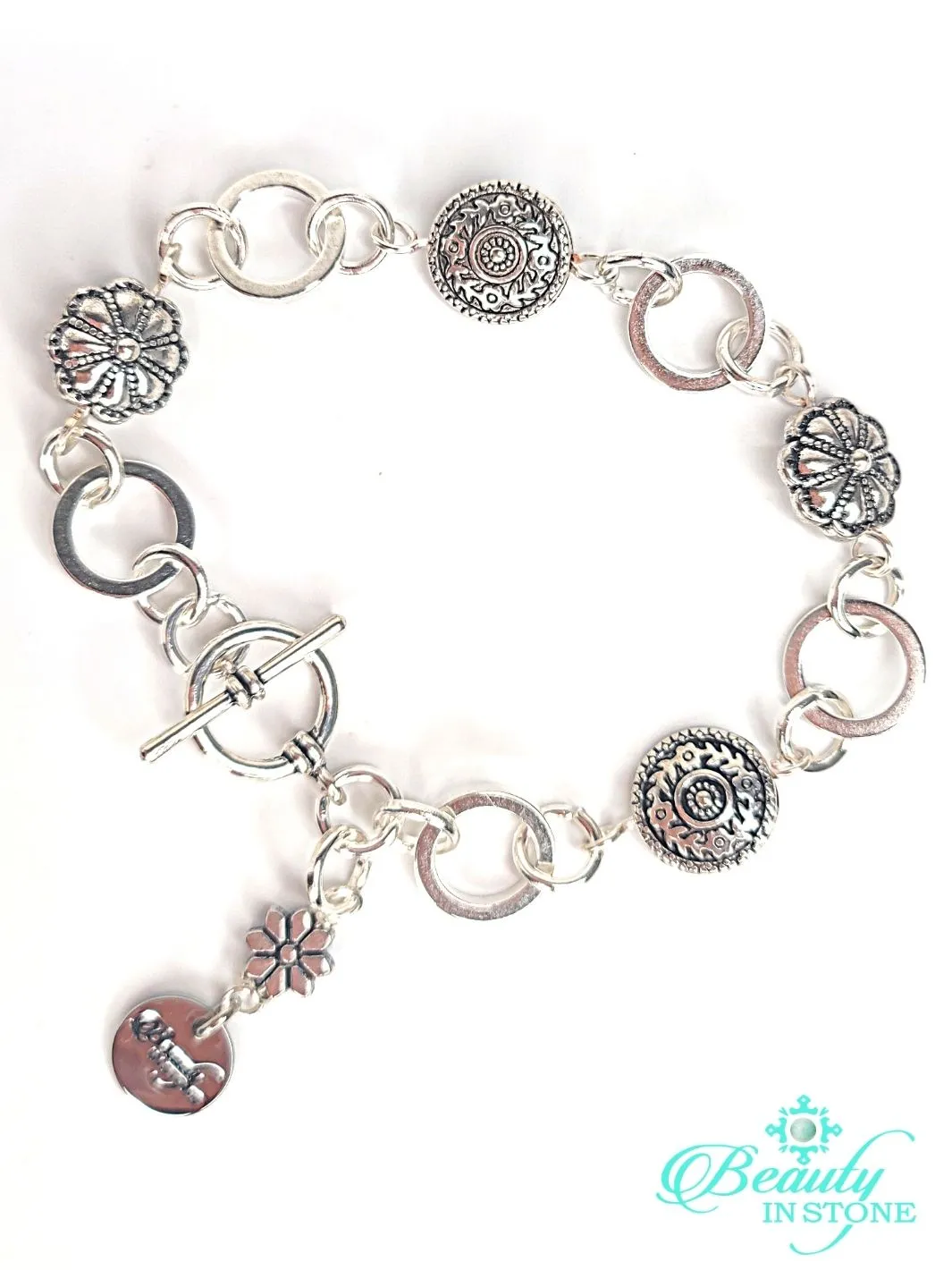 Chain Bracelet With Daisy Flower Link