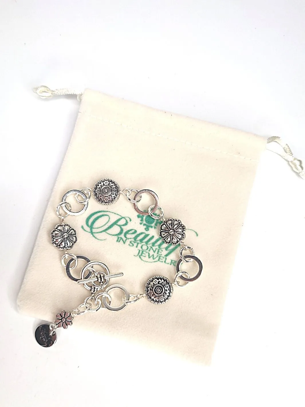 Chain Bracelet With Daisy Flower Link