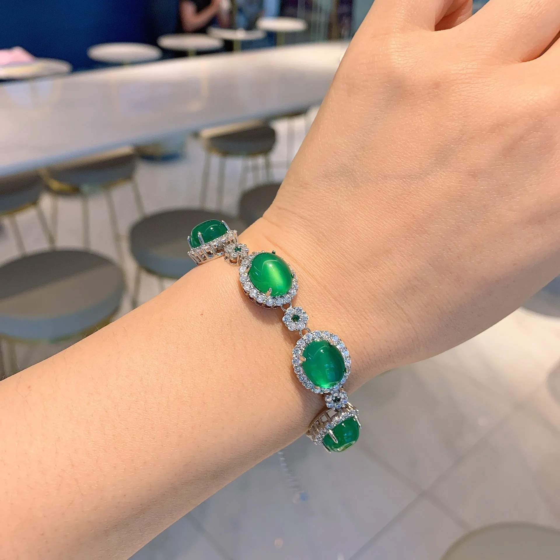 Chalcedony Emerald Green Fluorescent Jade Bracelet- Round Diamond Jade Bracelet