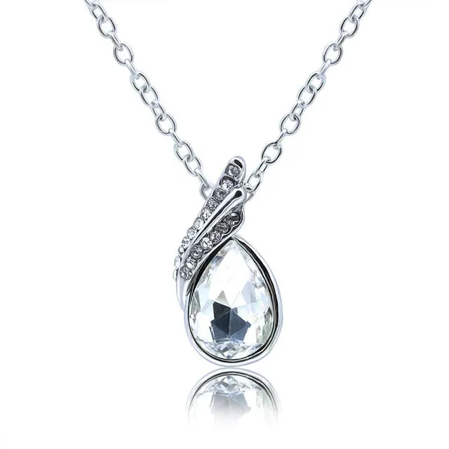 Crystal Pendant Necklace Silver Plated Rhinestone Leaf Jewelry