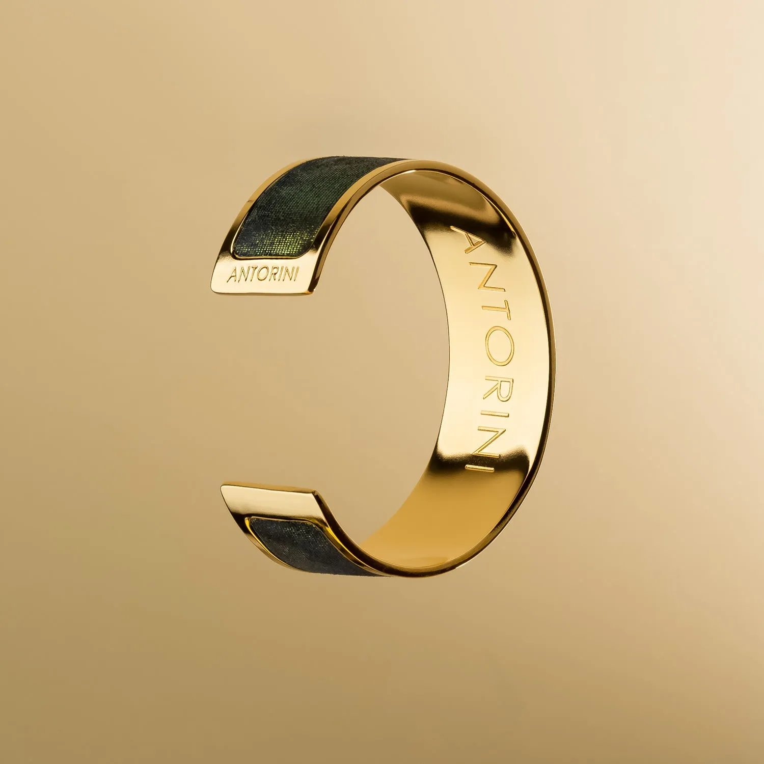 Cuff Bracelet, Emerald, Gold-plated