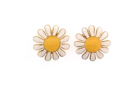 Daisy Earrings Vintage style Yellow and white Enamel Flowers