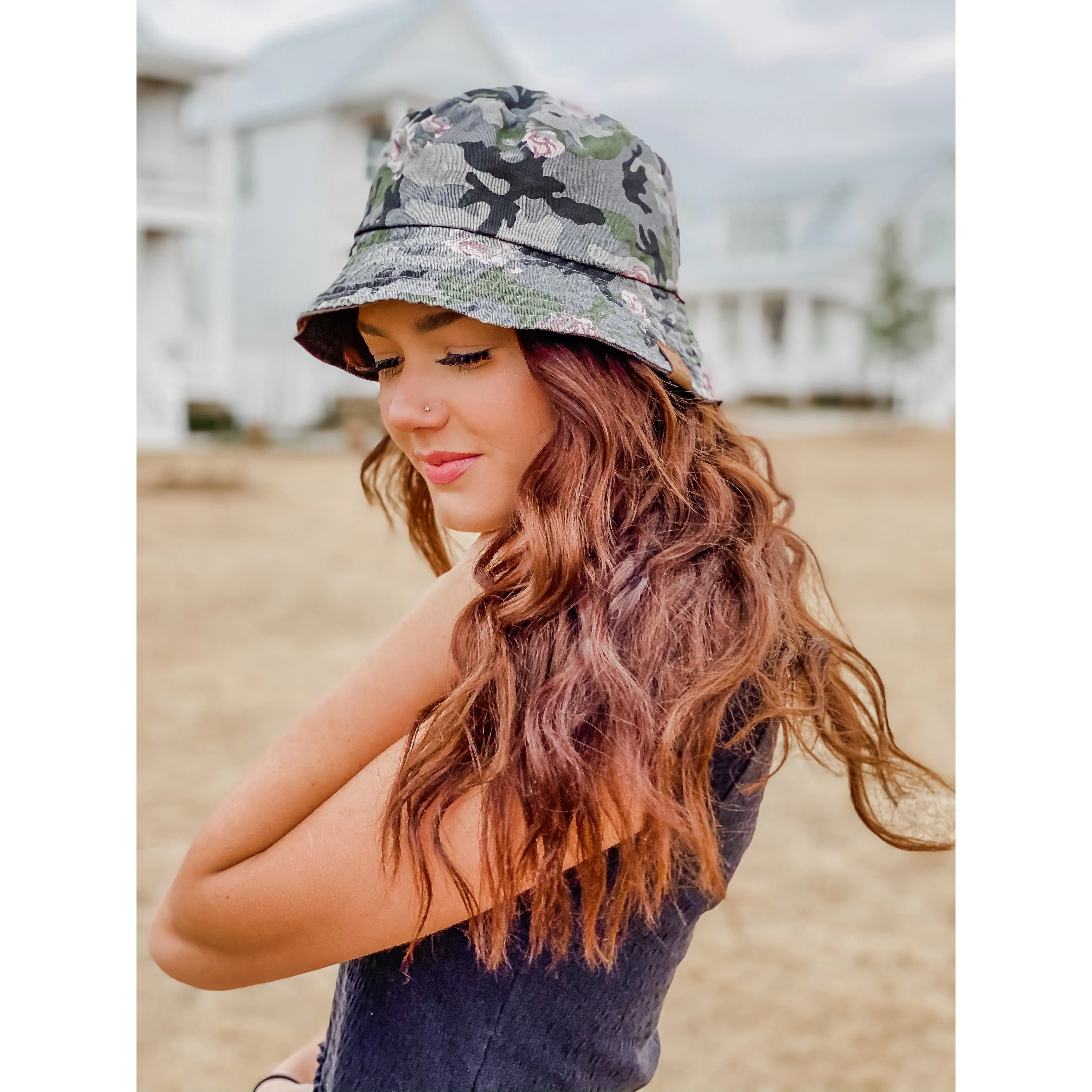 FLORAL CAMOUFLAGE REVERSIBLE BUCKET HAT BK925