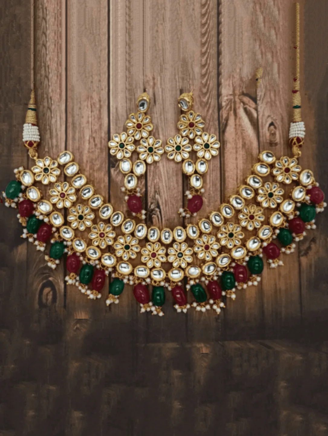 Flower Motif Kundan Necklace Set