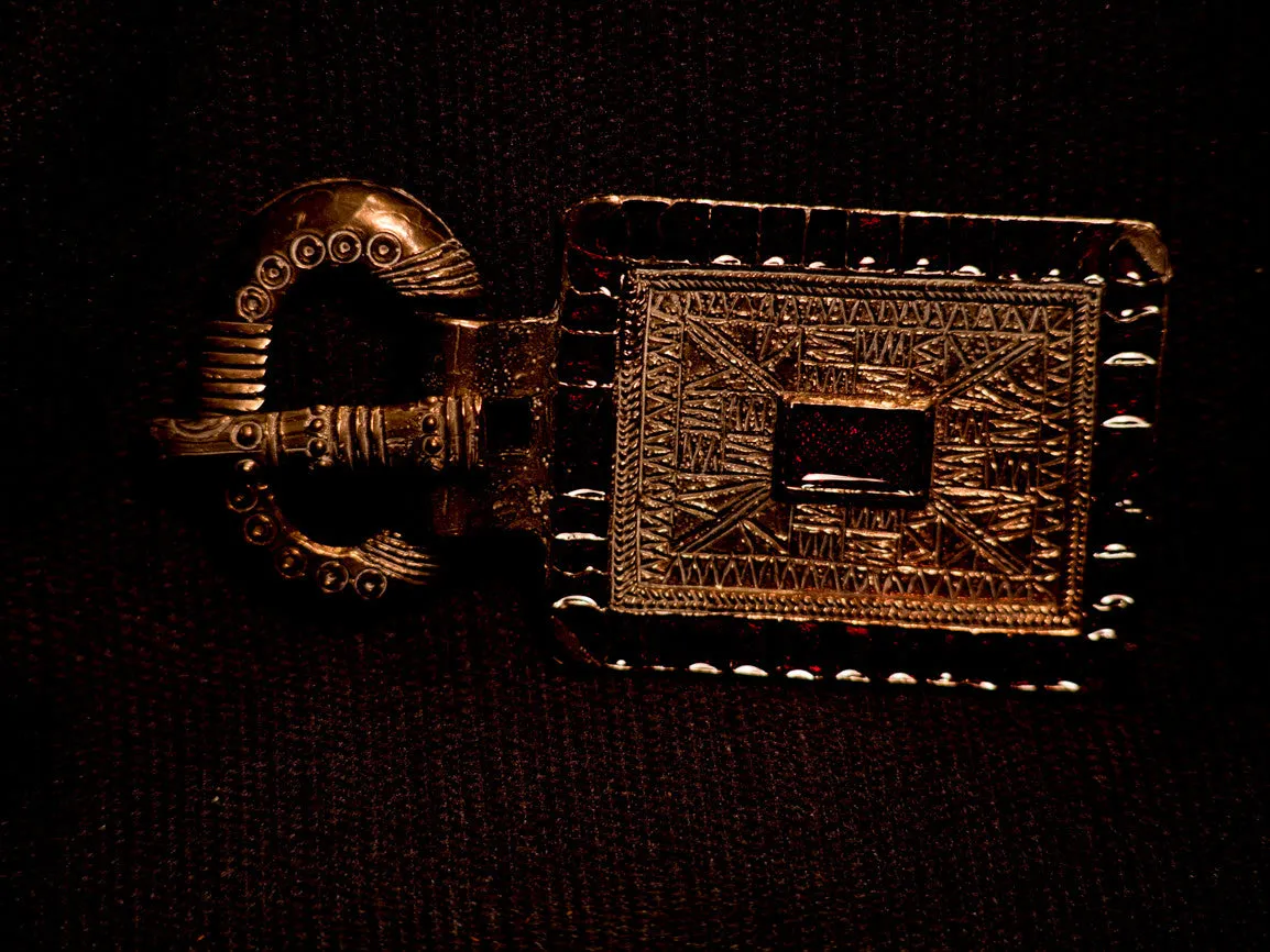 Frankish - buckle with red - W-32