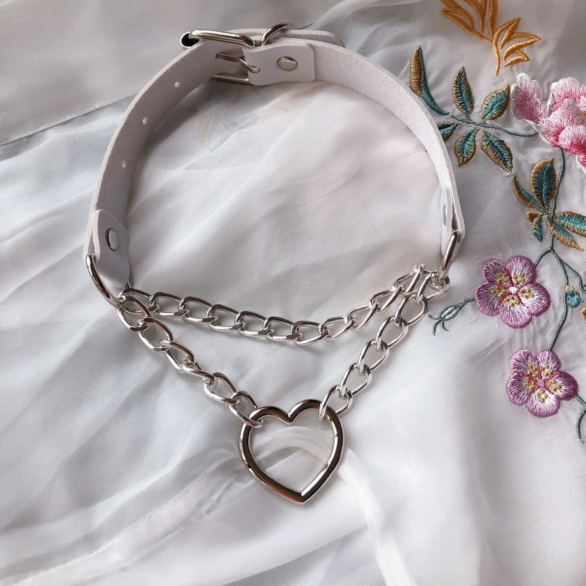 Heart Choker W/ Chain