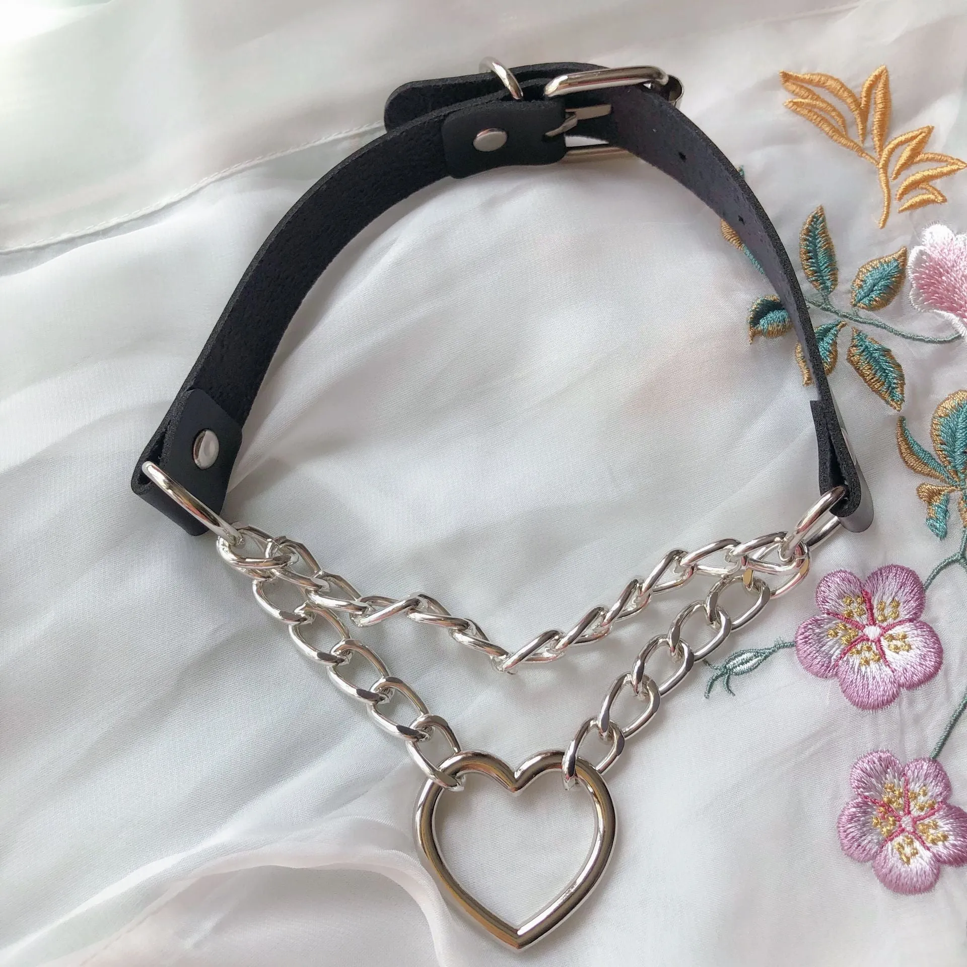 Heart Choker W/ Chain