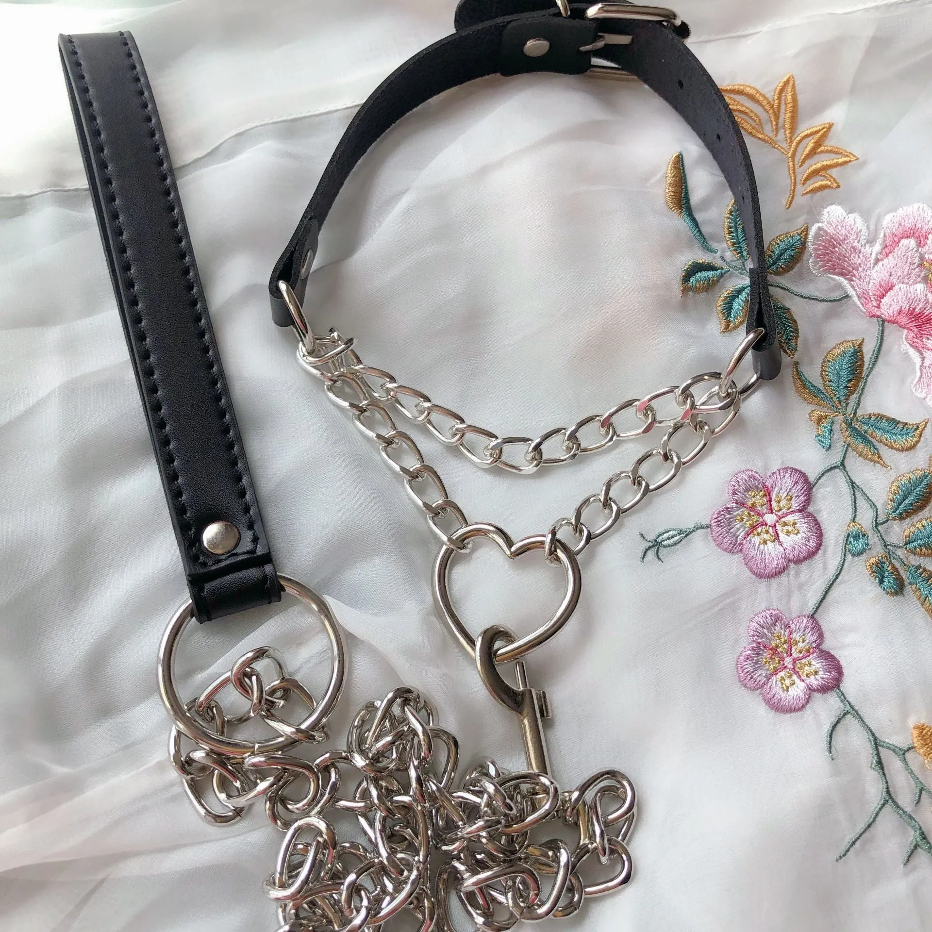 Heart Choker W/ Chain