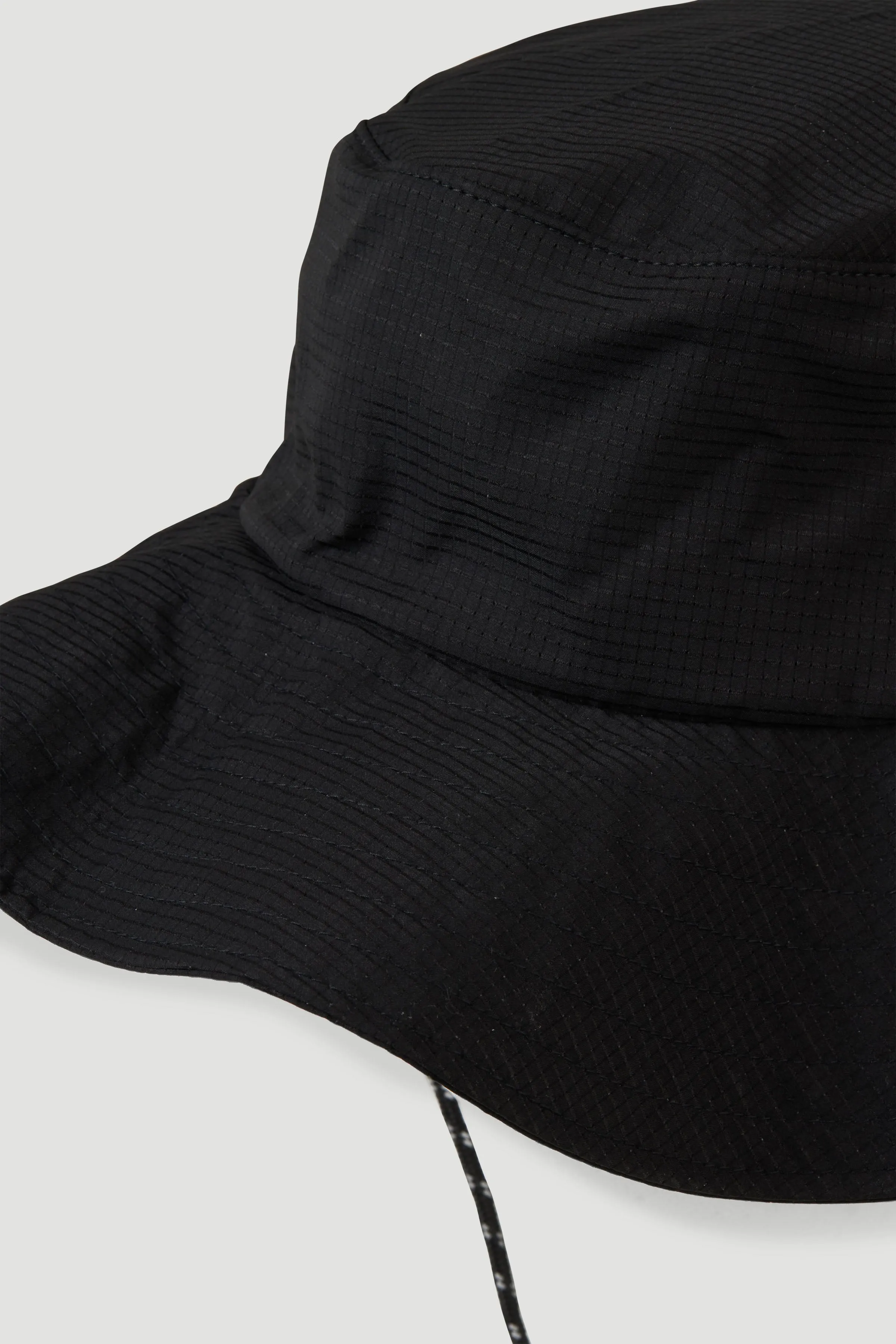 Hybrid Bucket Hat | Black Out