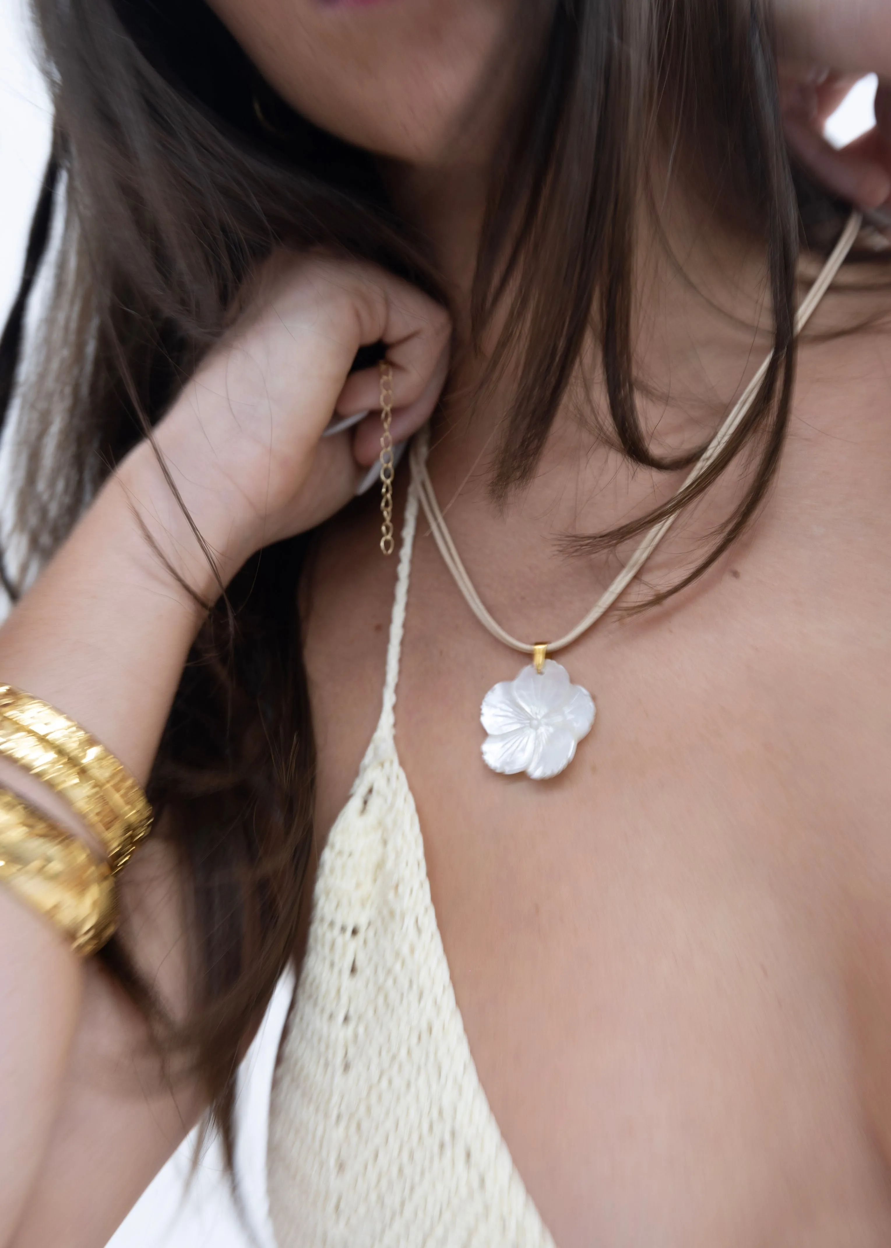 La Flor Pendant Choker | White Double Rope