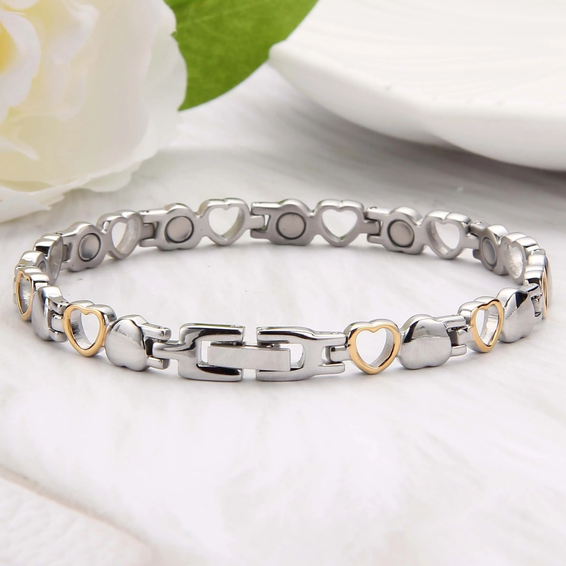 Magnetic Bracelet for Women, Stainless Steel Bracelet with Ultra Strength Magnet Elegant Adjustable Jewelry Gift (Silver Gold)