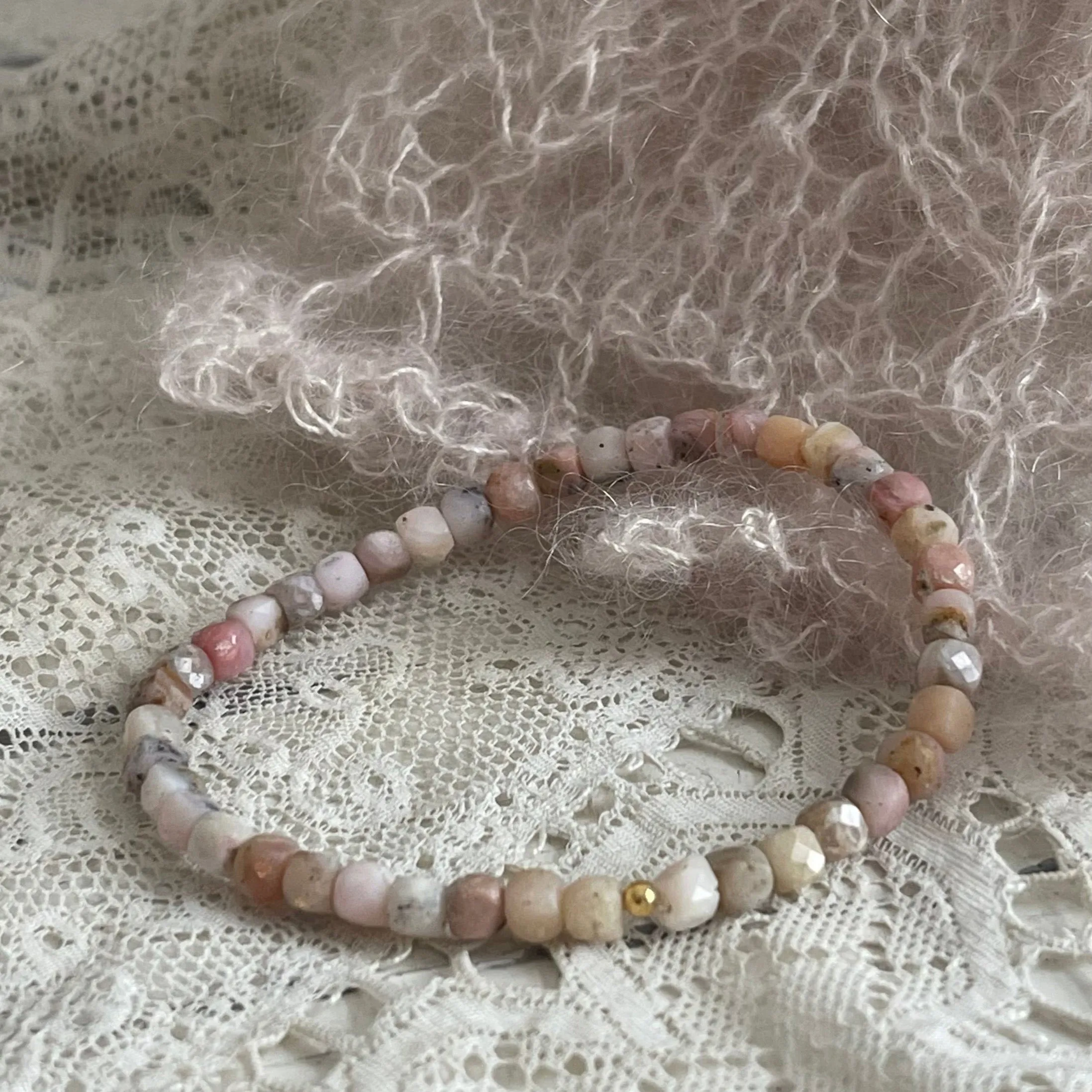 Rodonite Ella  / faceted stone adjustable bracelet