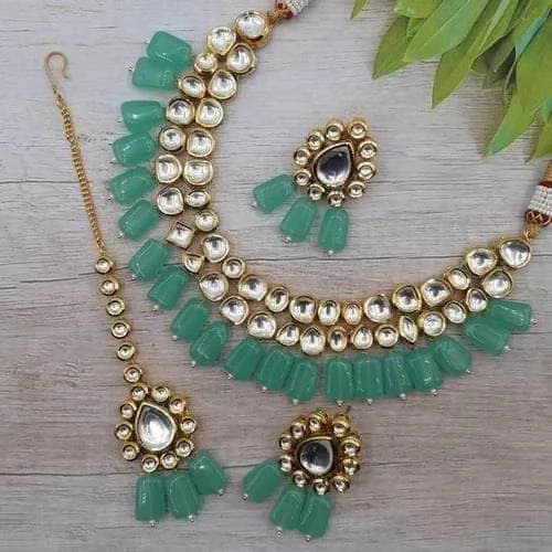 Simple Abstract Kundan Set