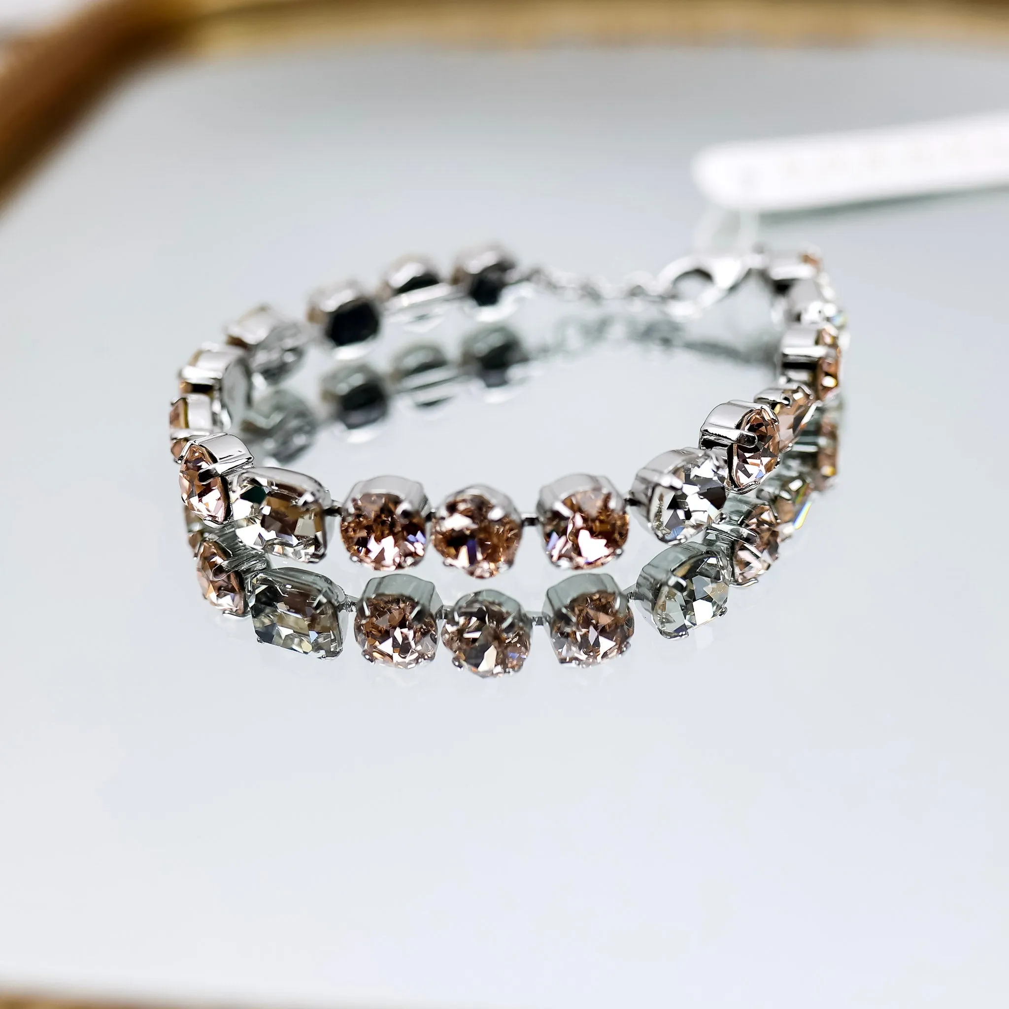 Sorrelli | Clover Tennis Bracelet in Palladium Silver Tone and Snow Bunny