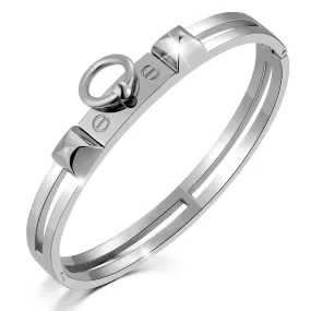 Triumph Bangle | Rhodium