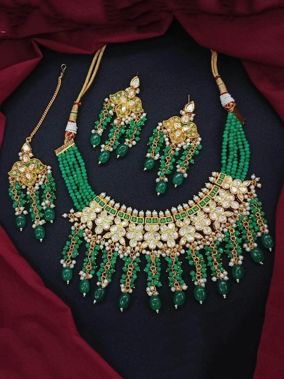 Vali Gleam Necklace Set