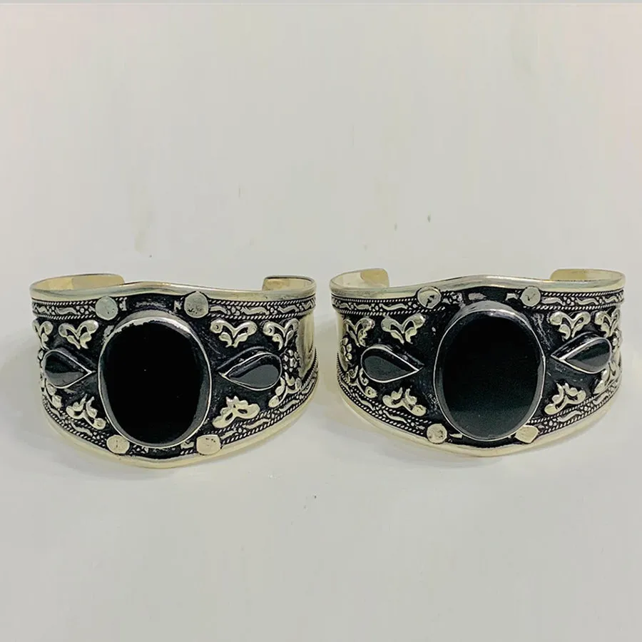 Vintage Black Stone Adjustable Cuff Bracelet