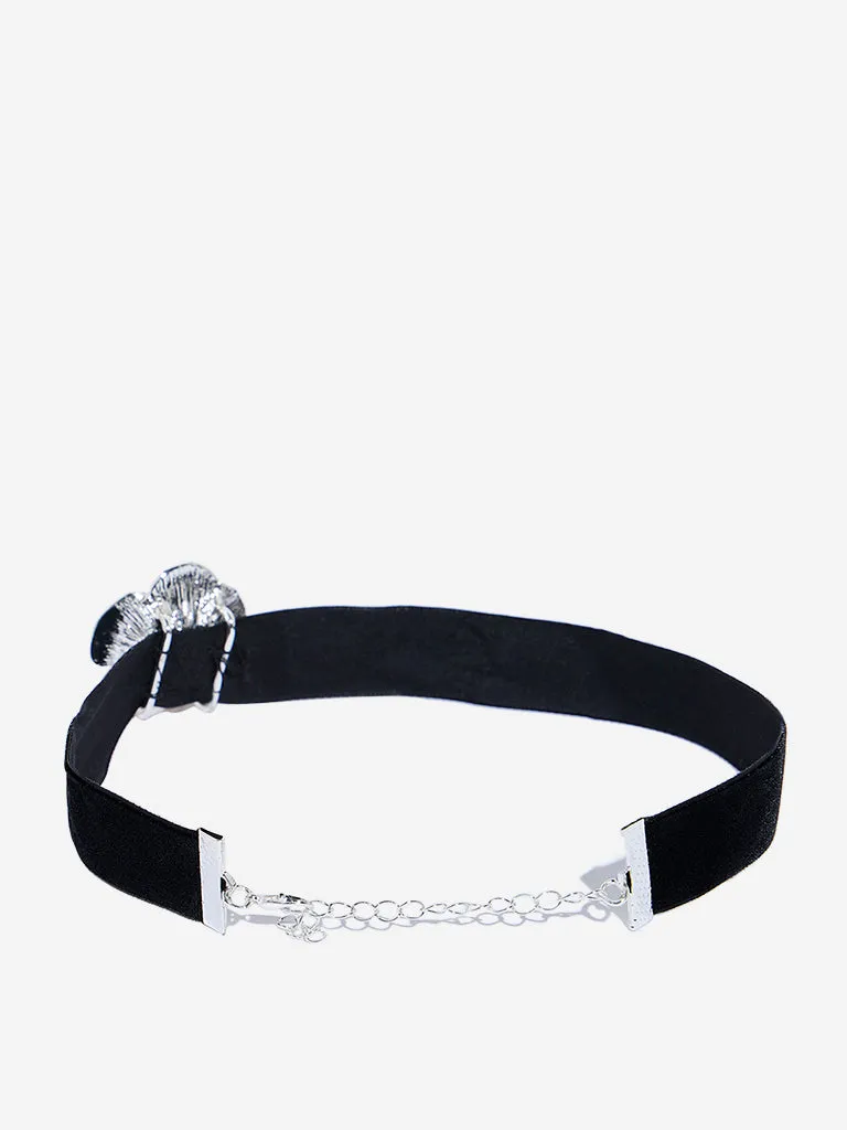 Westside Accessories Silver Metal-Rosette Choker