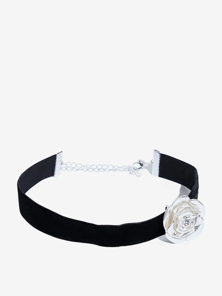 Westside Accessories Silver Metal-Rosette Choker